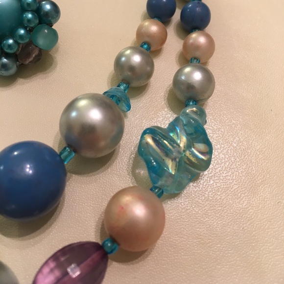 Vintage Japan Two Strand Blue Beads Necklace - Picture 2 of 11