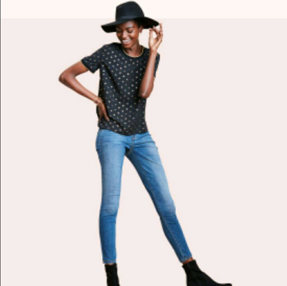 sold 🚫 nwt🌸 foil crepe tee