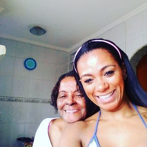 Meet your Posher, Preta