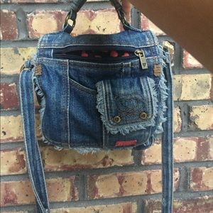 Joe Boxer cross body