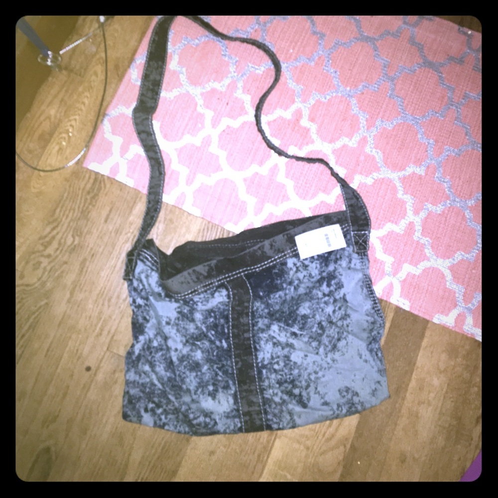 Never been used. Still has tags.