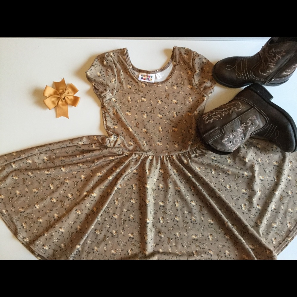 🎉🎉HP🎉🎉 DotDotSmile Girls Dress size 3/4👗NWT👢