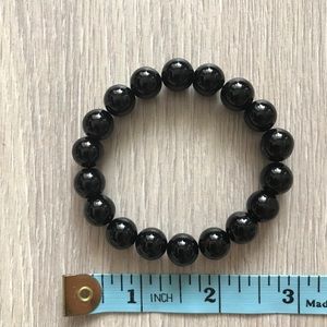 Stretchy black beads bracelet