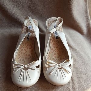 AMERICAN EAGLE WEDGE HEELS