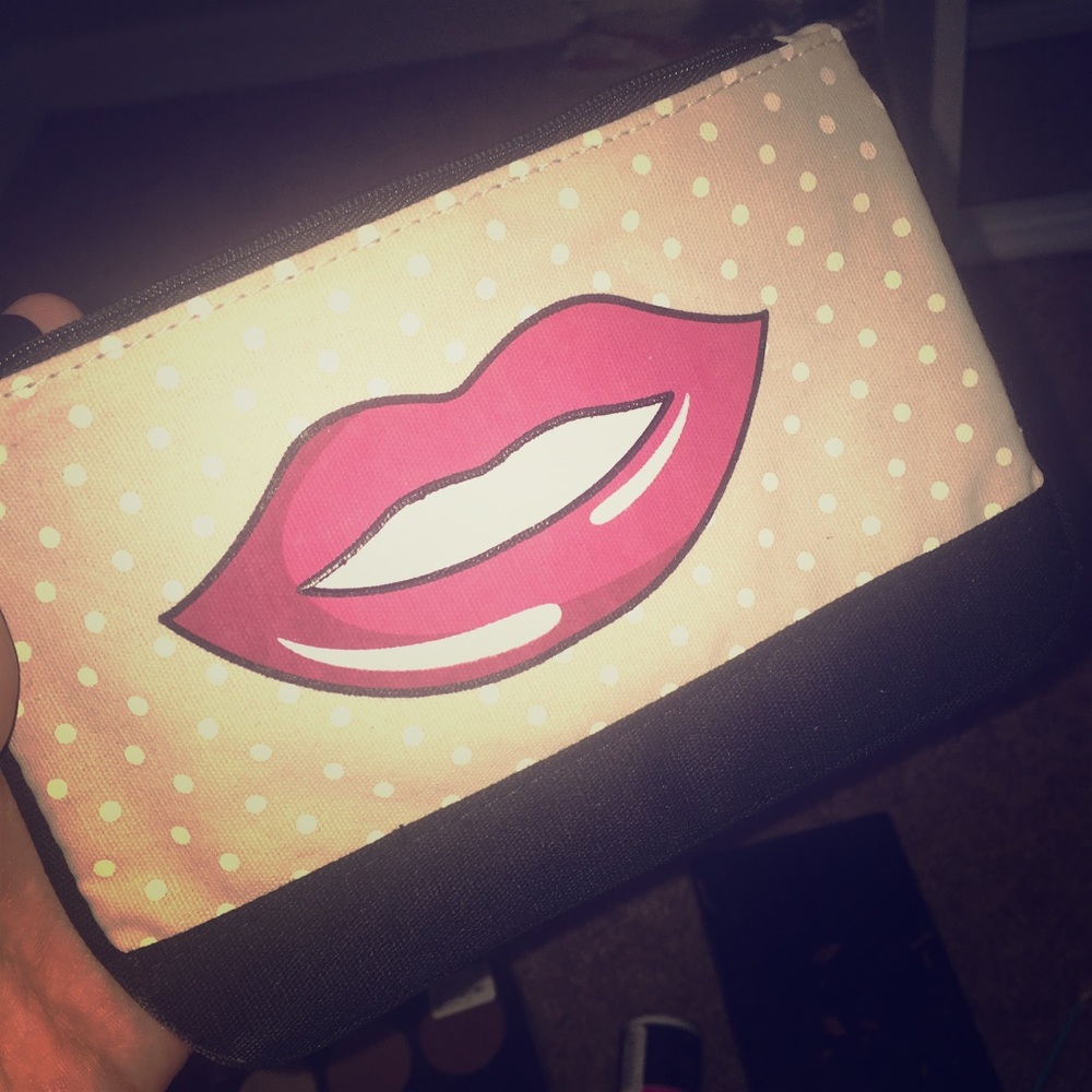 Makeup bag