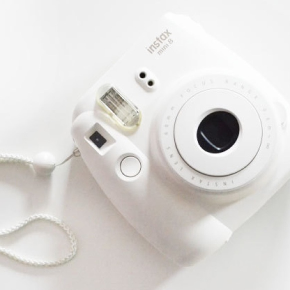 White instax mini 8