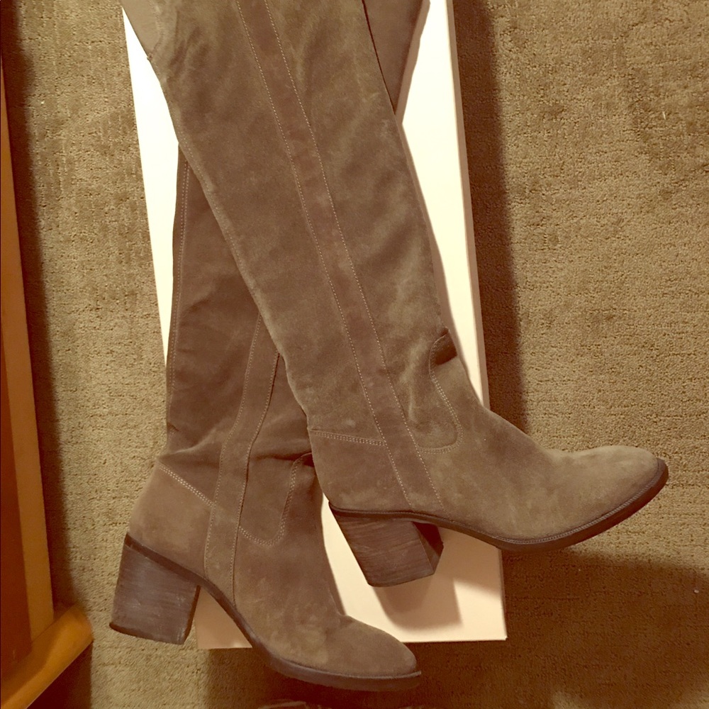 BCBG Generation Tall Harness Boots NWT