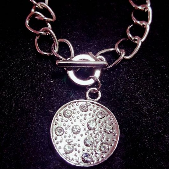 Chic! - Picture 1 of 2