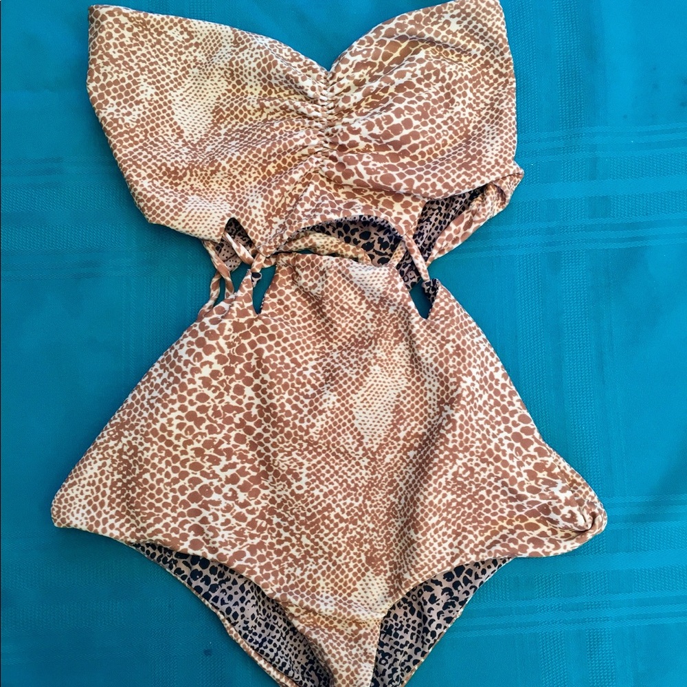 Rare Acacia Snake one piece from 2nd collection