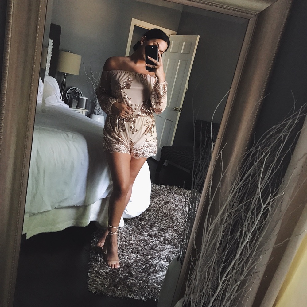 🆕 FASHION NOVA Gatsby Strapless Romper ✨