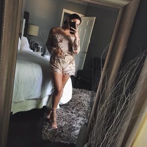 🆕 FASHION NOVA Gatsby Strapless Romper ✨