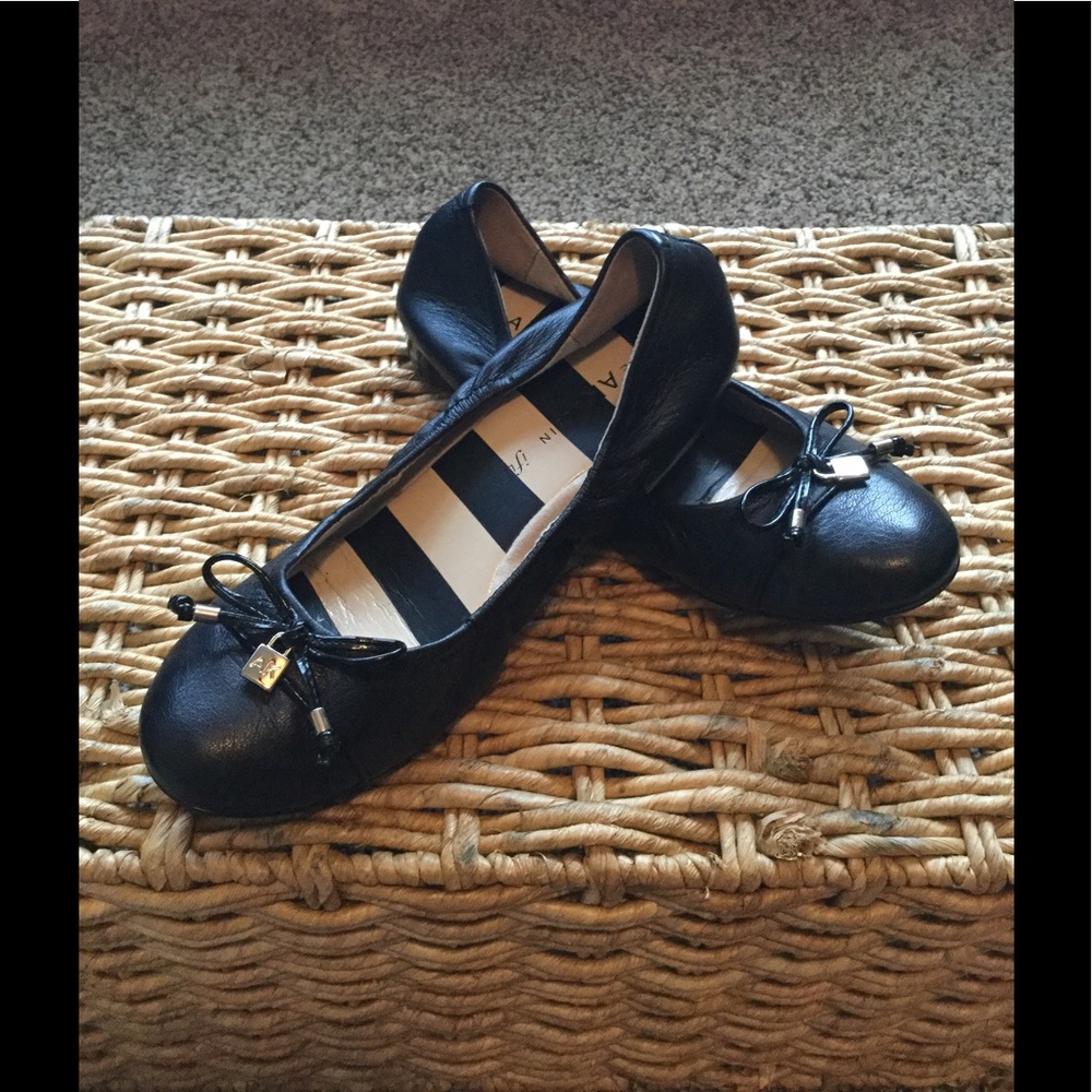 Anne Klein black slip on booties