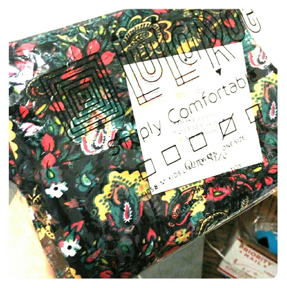 SOLD OS paisley floral Leggings