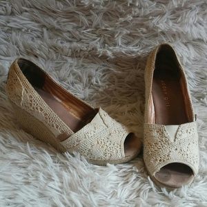 Steve Maden Lace Espadrilles