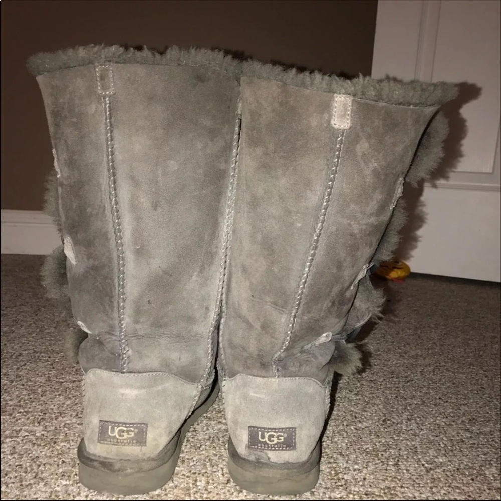 Women's ugg 9
