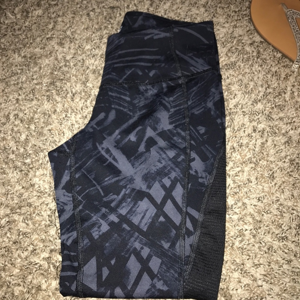 Small Old Navy Active Capri