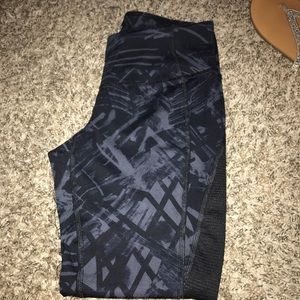 Small Old Navy Active Capri