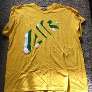 Men's Nike shirt