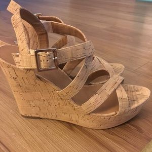 Cork wedges
