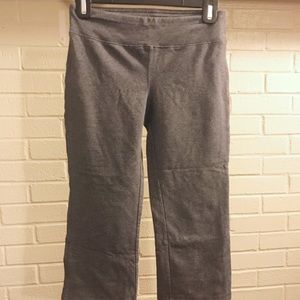 New gap Capris XS yoga