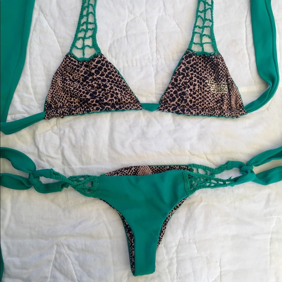 Acacia Green Bikini - Picture 2 of 2