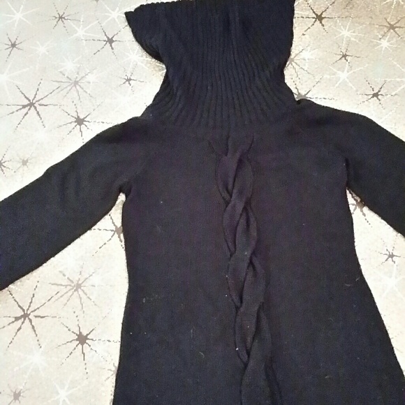 Turtleneck - Picture 1 of 1