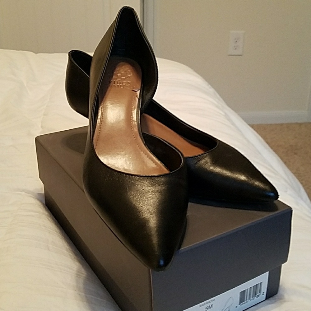 Vince Camuto black dorsay shoes with kitten heel