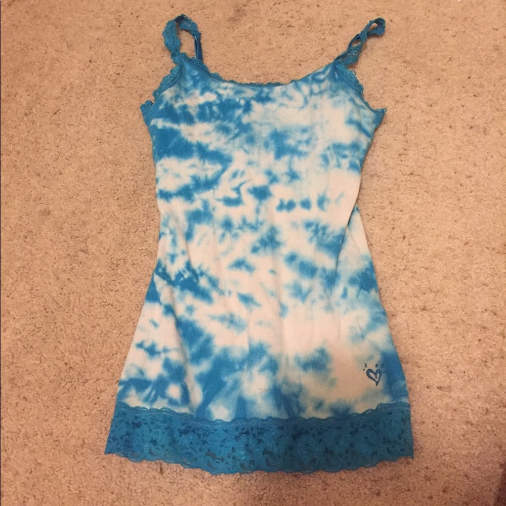 Tank tops! - Picture 4 of 6