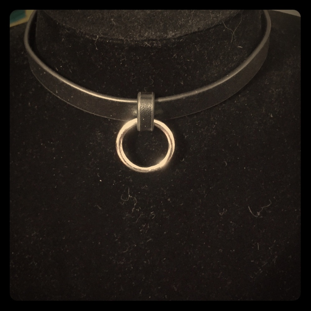 Black choker