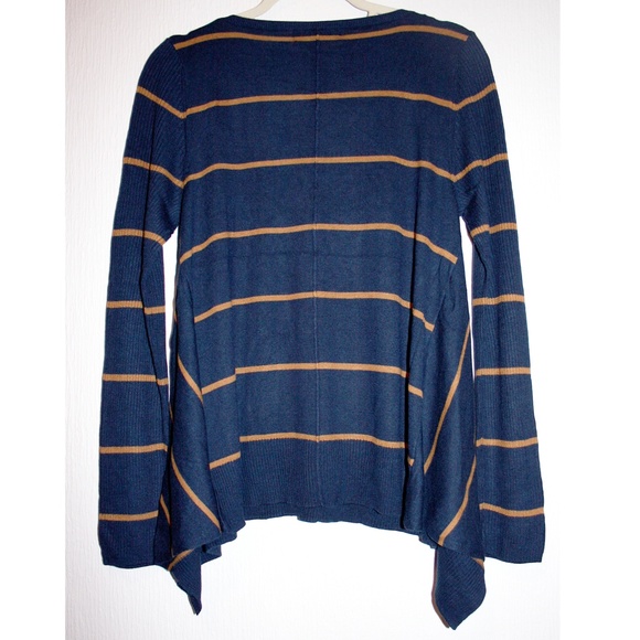 1 LEFT⚡ Navy & Gold Striped Sharkbite Sweater NWT - Picture 6 of 8