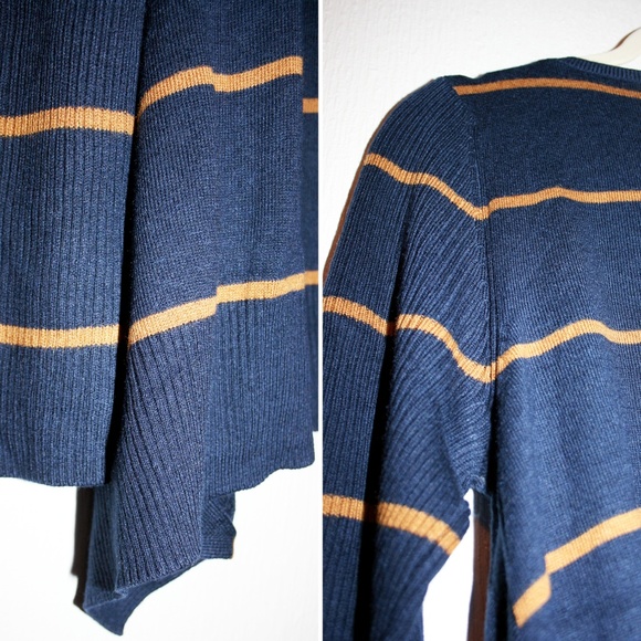 1 LEFT⚡ Navy & Gold Striped Sharkbite Sweater NWT - Picture 4 of 8