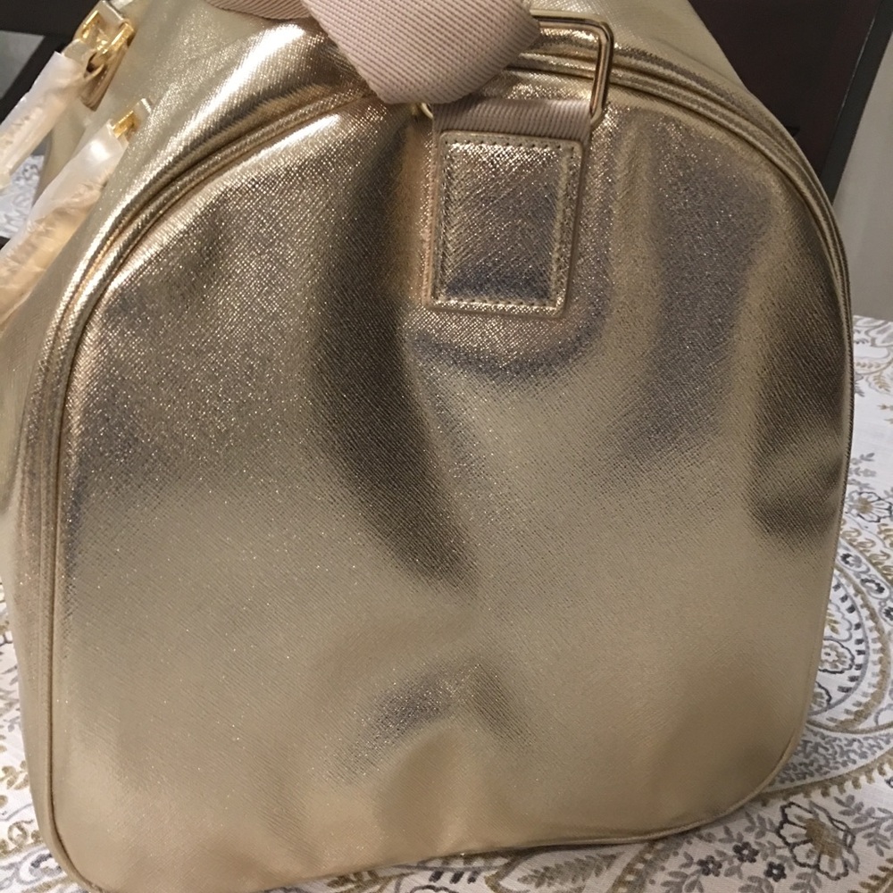MICHAEL KORS DUFFLE 🎉HP🎈 - Picture 4 of 7