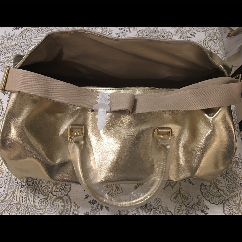 MICHAEL KORS DUFFLE 🎉HP🎈 - Picture 5 of 7