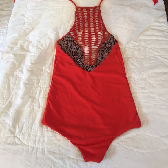 Rare Acacia Teahupo'o in Hibiscus - Picture 2 of 4