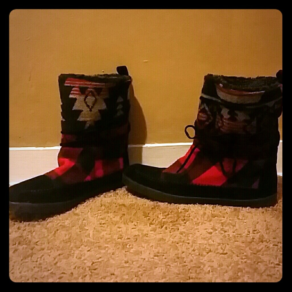 Madden Girl Red Plaid Boots!