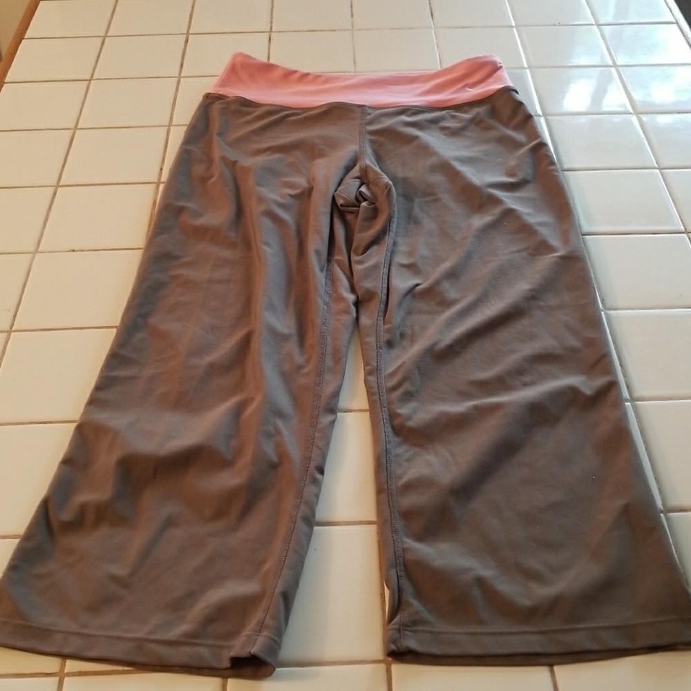 Nike Capri Workout Pants