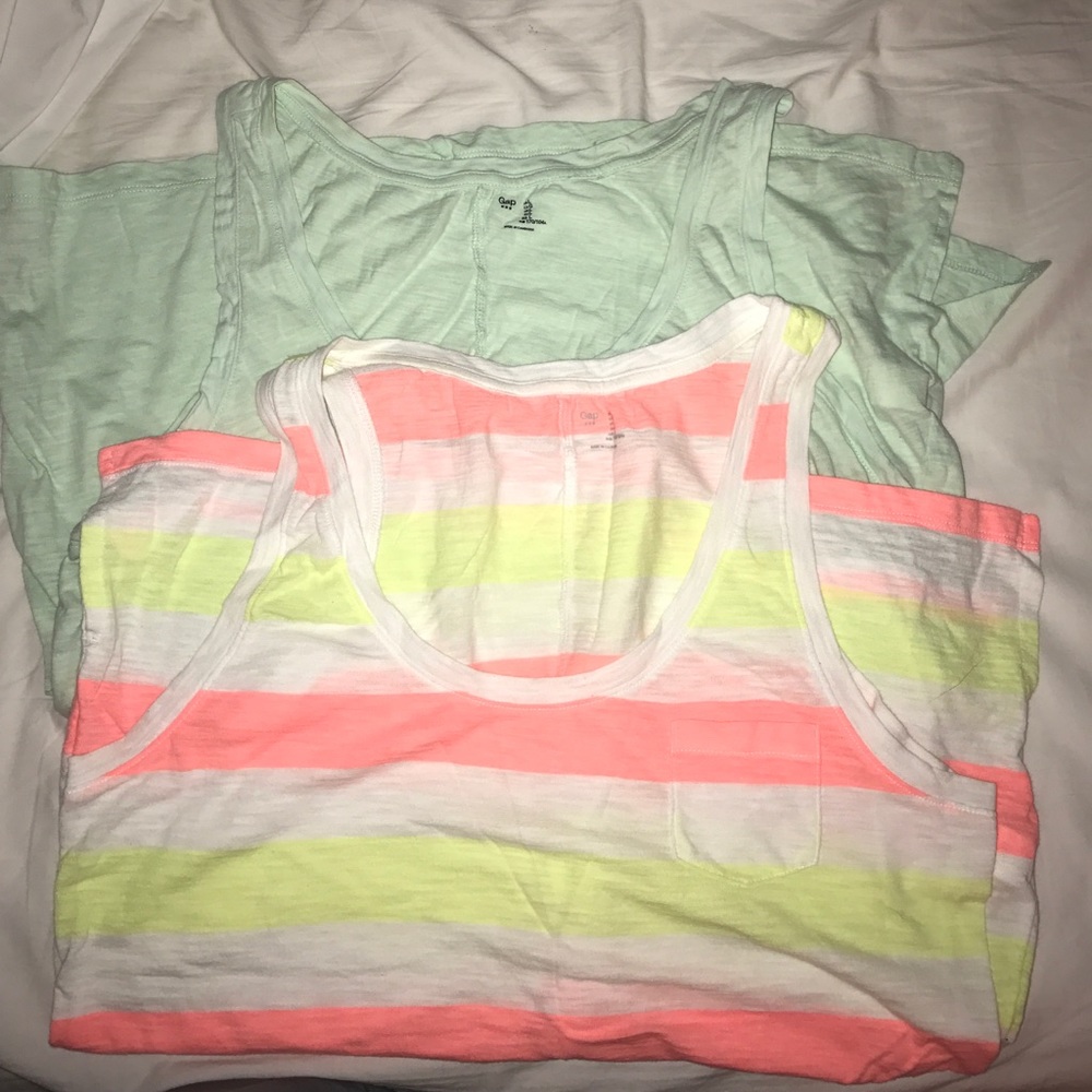 Gap Tank Tops - Bundle