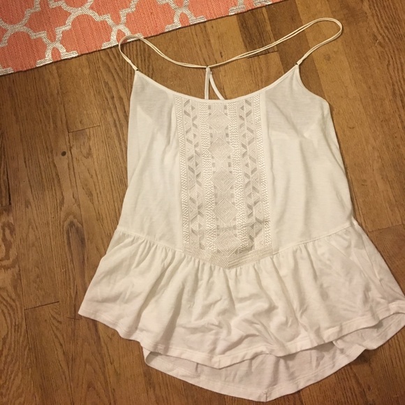 White tank top - Picture 2 of 4