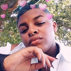 Meet your Posher, Sienna