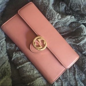 100% authentic Gucci wallet