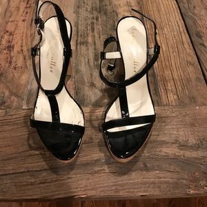 Never worn Bettye muller heels