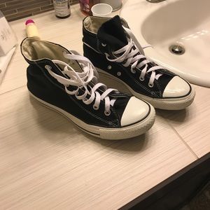 Black high top converse