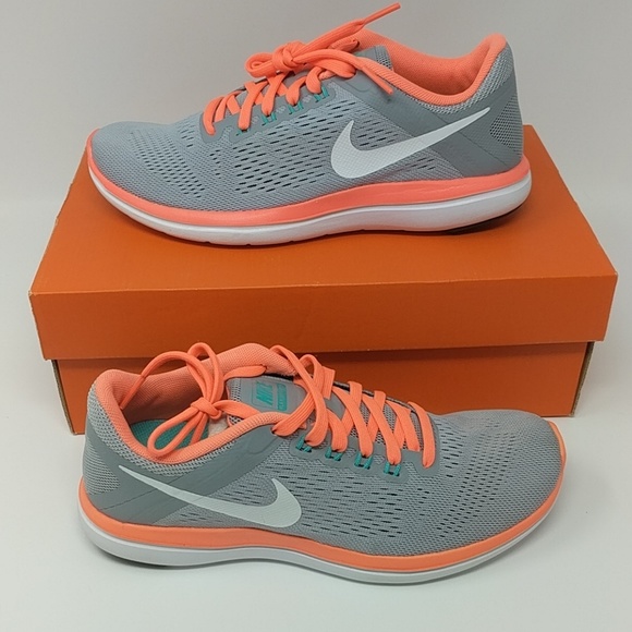 Nike Shoes - Nike Flex 2016 Run
