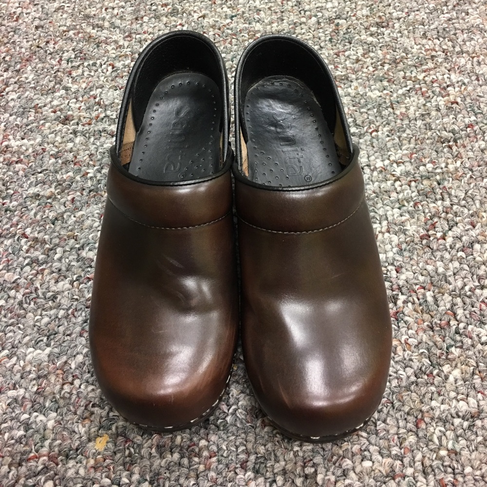Sanita size 36 clogs. Great condition