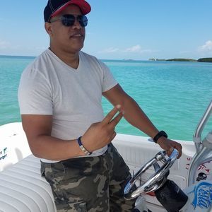 Meet your Posher, Rafael antonio