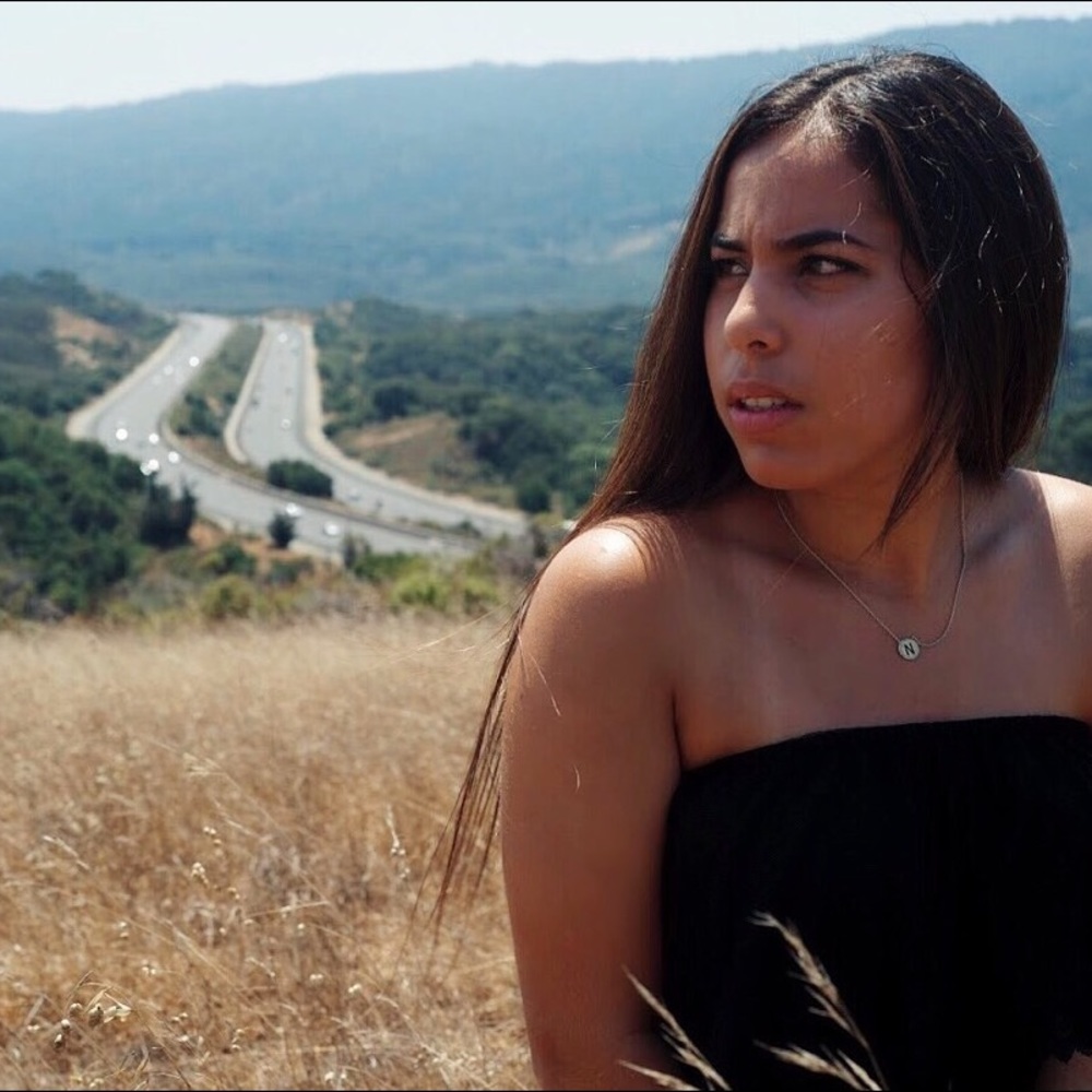 Meet your Posher, Neda