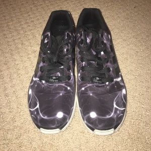 Adidas ZX Flux mens. Dark grey and white