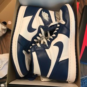 JORDAN 1 RETRO STORM BLUE SIZE 9.5