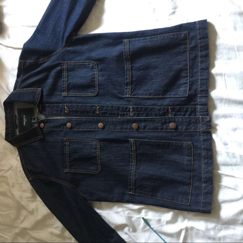 Forever 21 jean jacket Size L