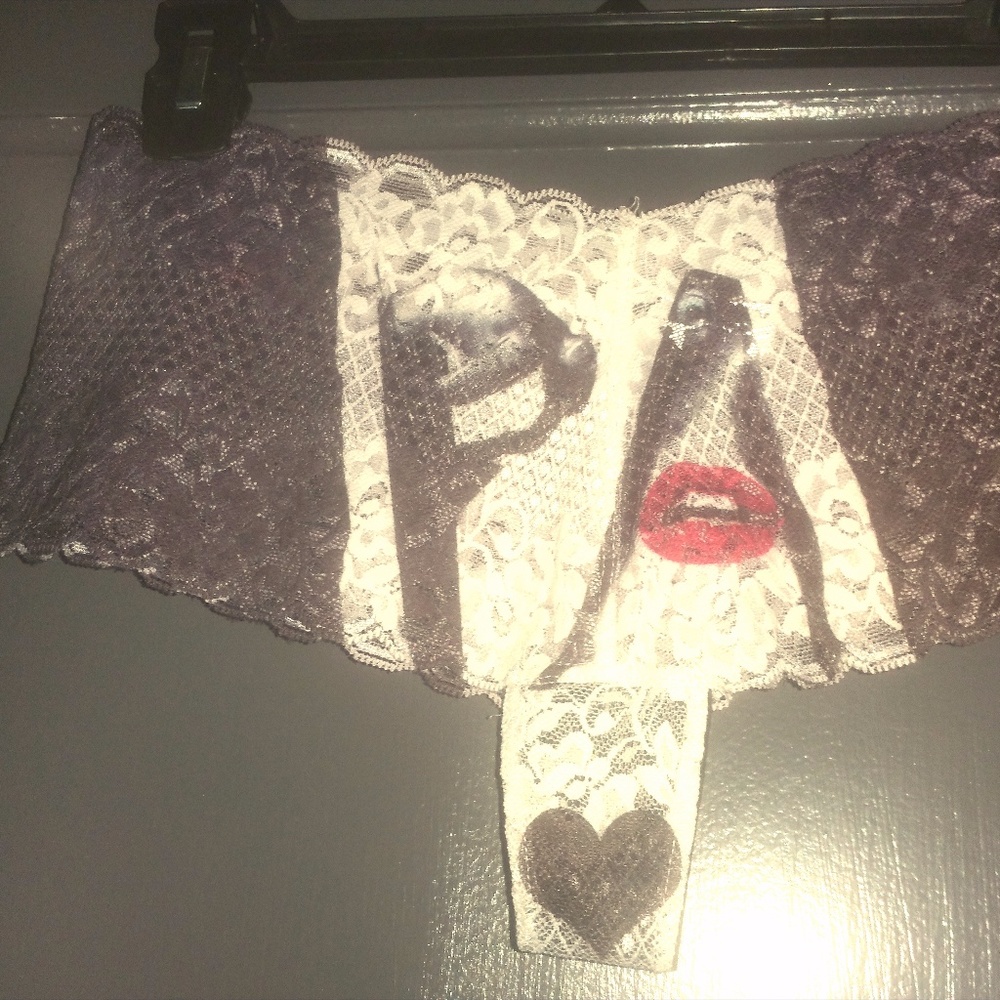 Private Arts Logo Lace Panties NWT Large